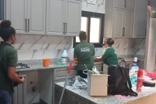 شركة تنظيف بالساعه الشارقه وعجمان